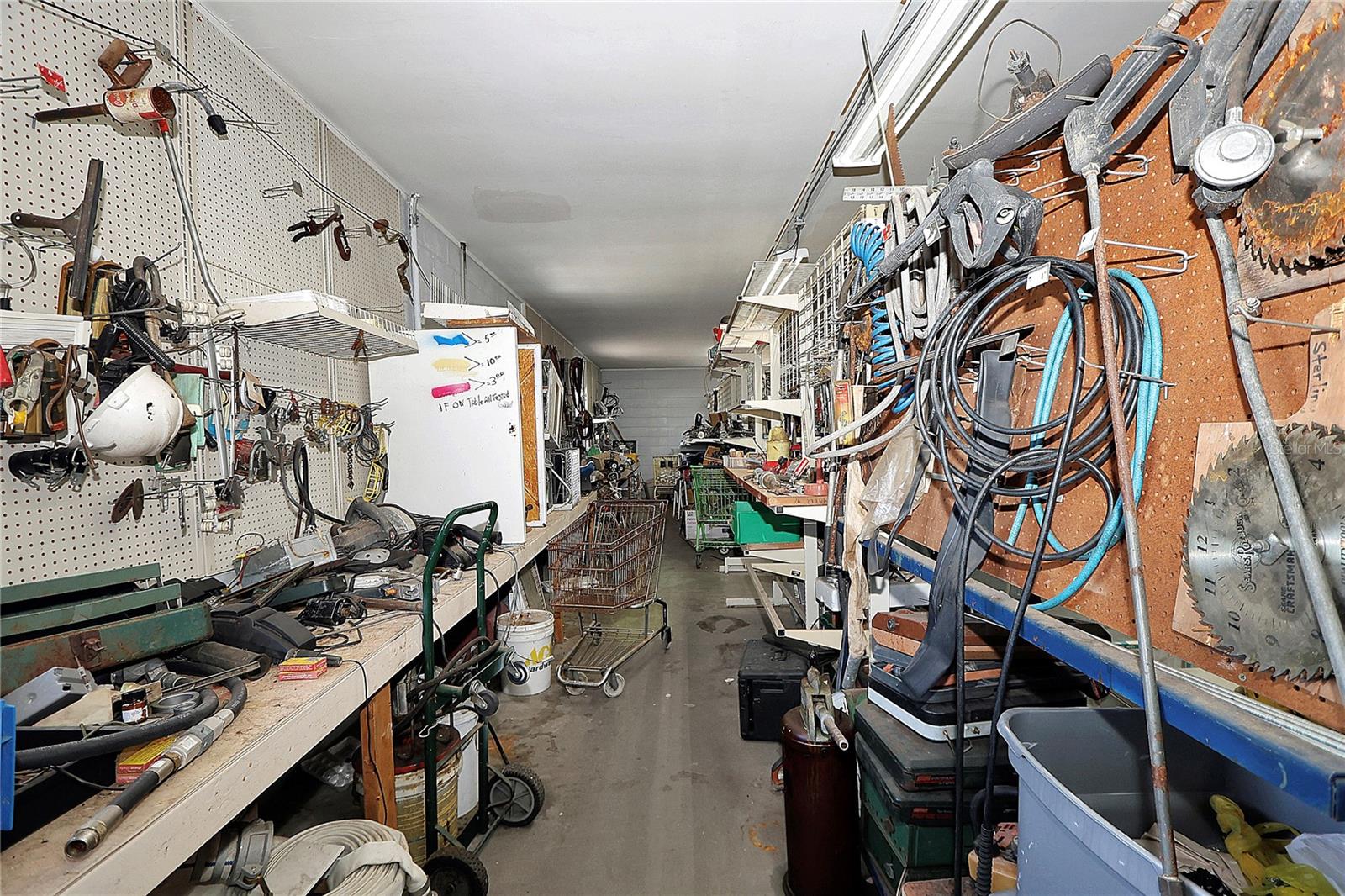 ACREAGE NON SUB - Residential Income