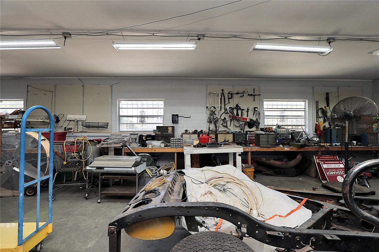 ACREAGE NON SUB - Residential Income