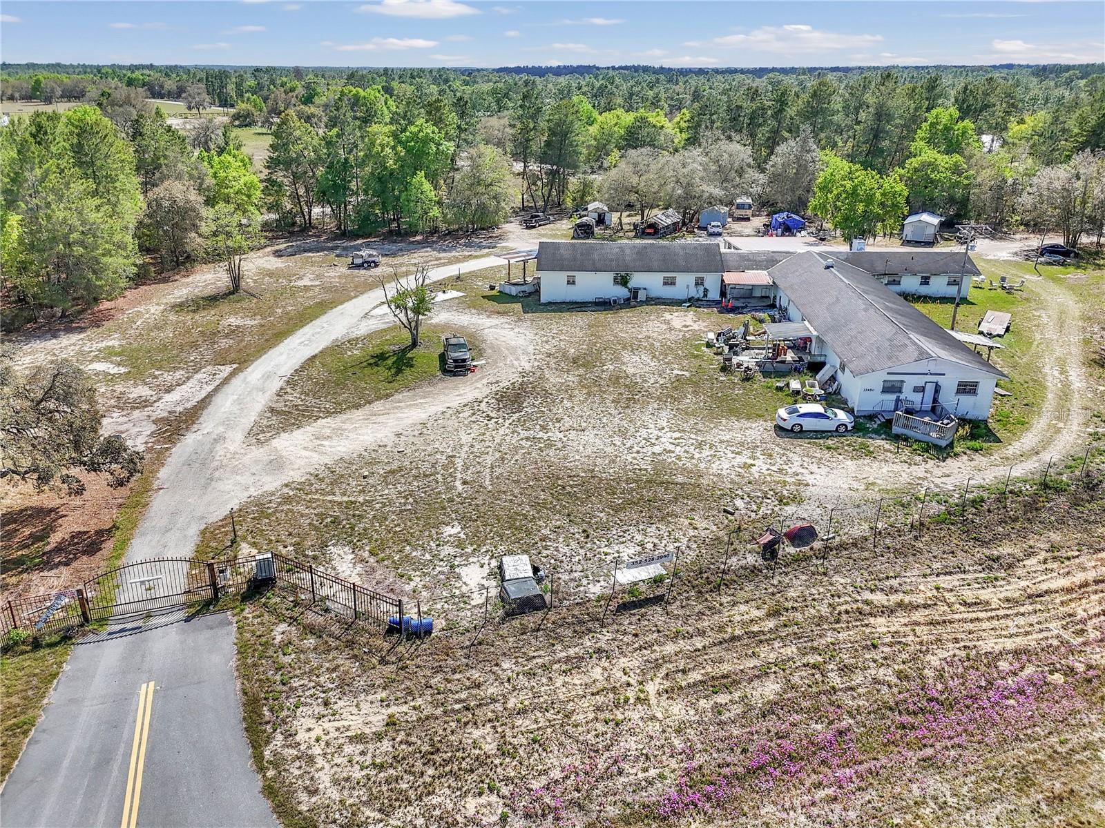 ACREAGE NON SUB - Residential Income