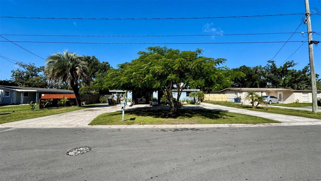 Photo of 5810 N Gomez Avenue, Tampa, FL 33614 (MLS # TB8558964)