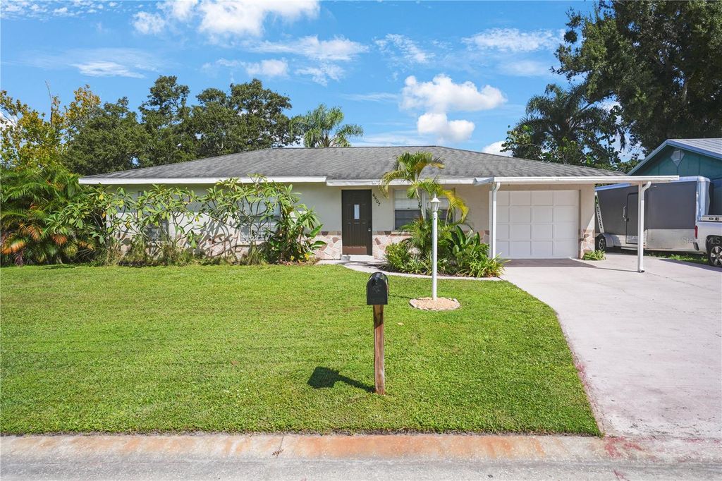 Photo of 6507 2nd Avenue NE, Bradenton, FL 34208 (MLS # A4667252)