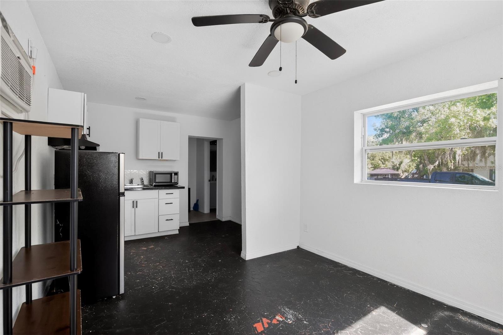 COLUMBIA CITY - Residential