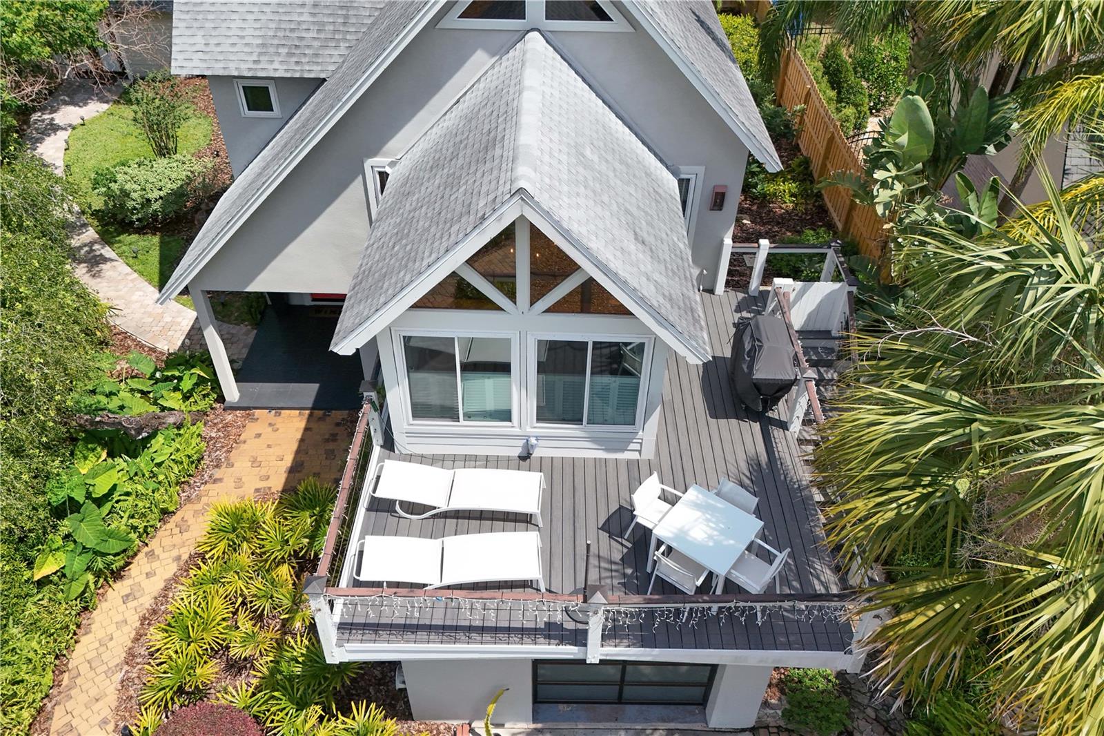 421 W 10TH AVENUE
