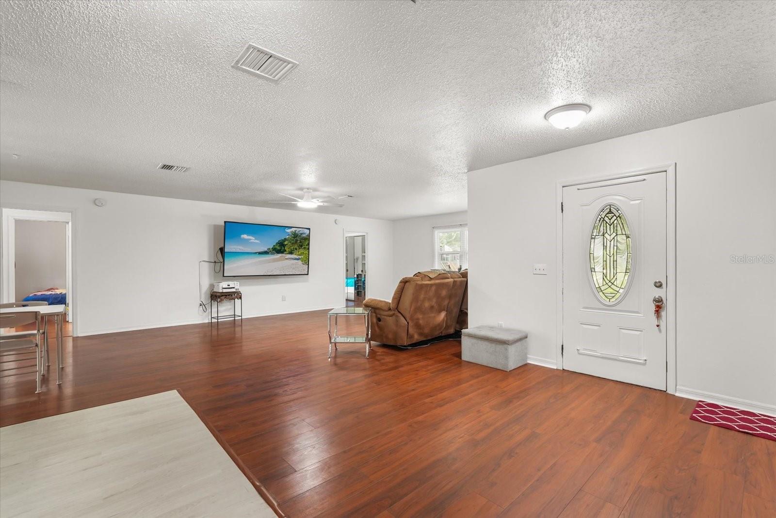 1055 N CHICKASAW TRAIL