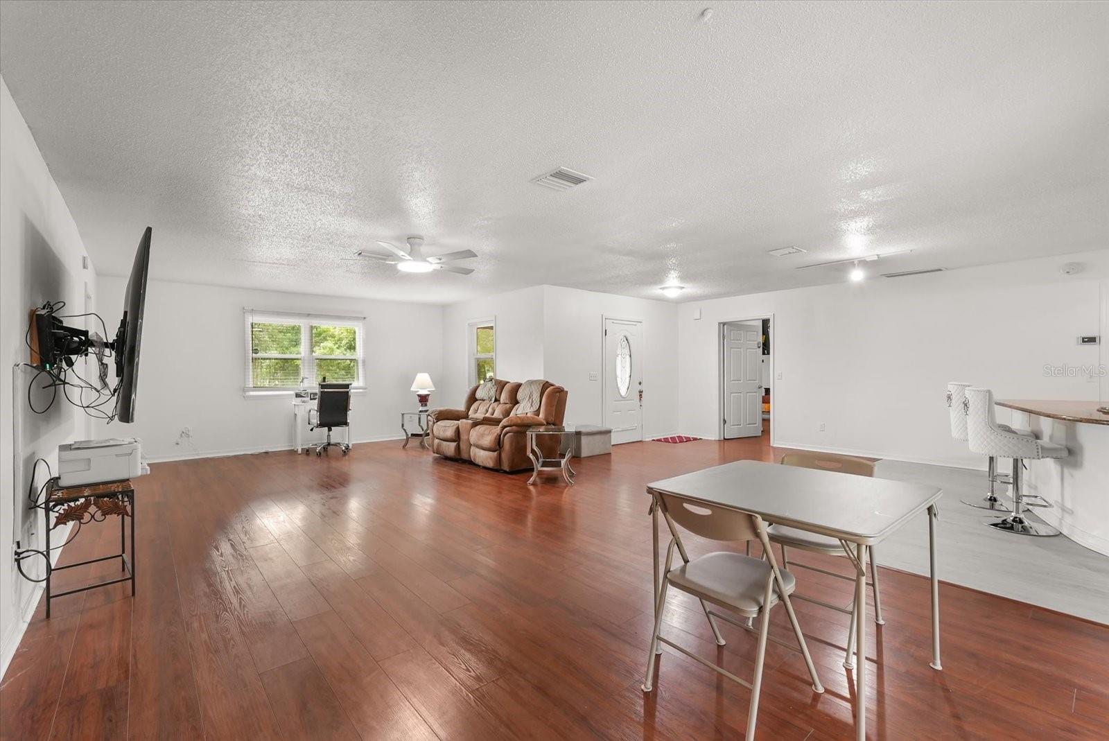 1055 N CHICKASAW TRAIL