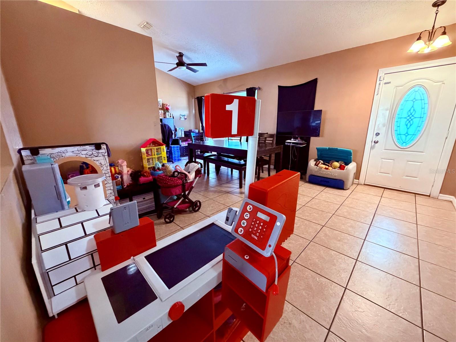 SPRING HILL - Residential