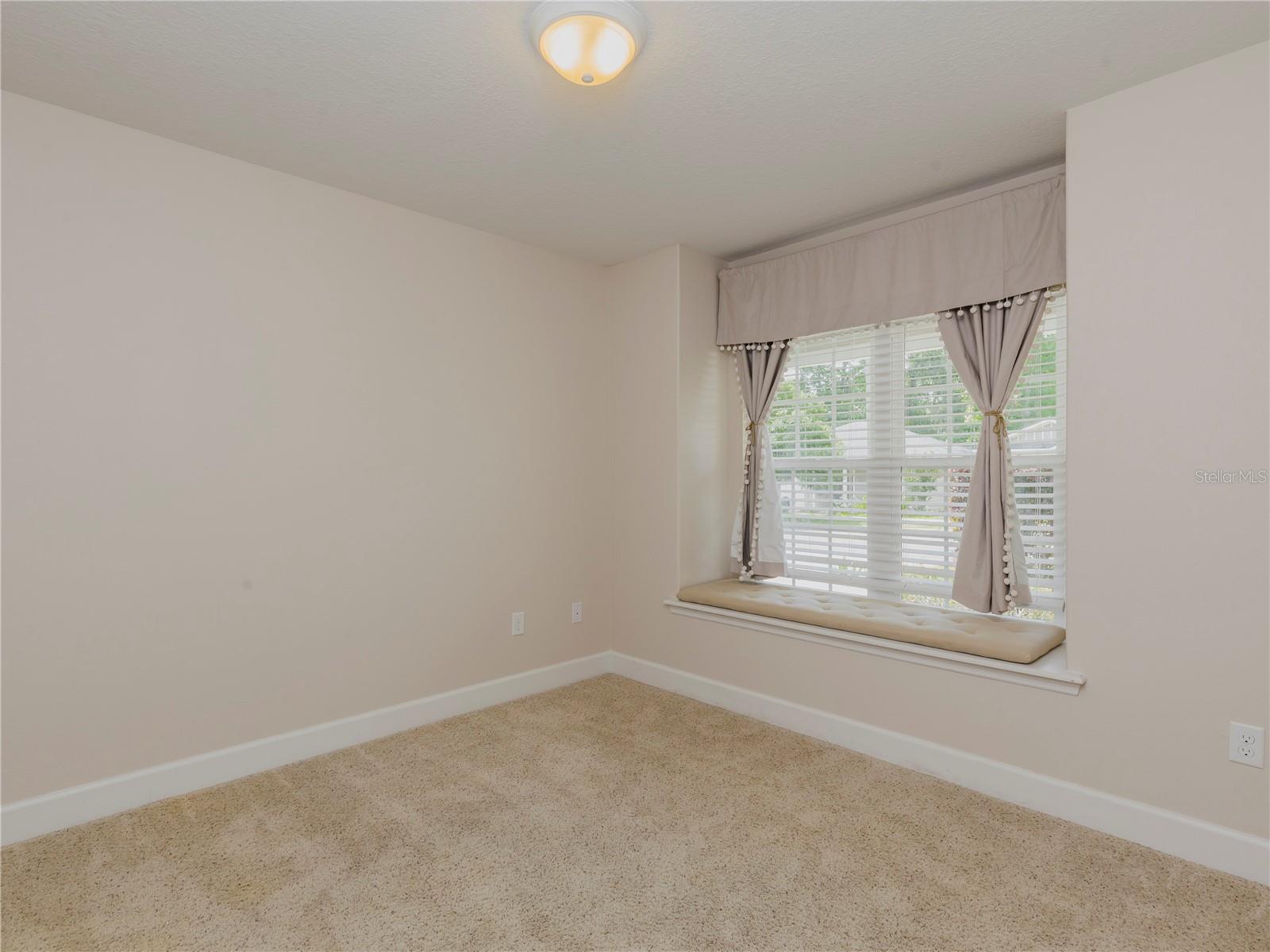 FOREST CREEK CLUSTER - Residential Lease