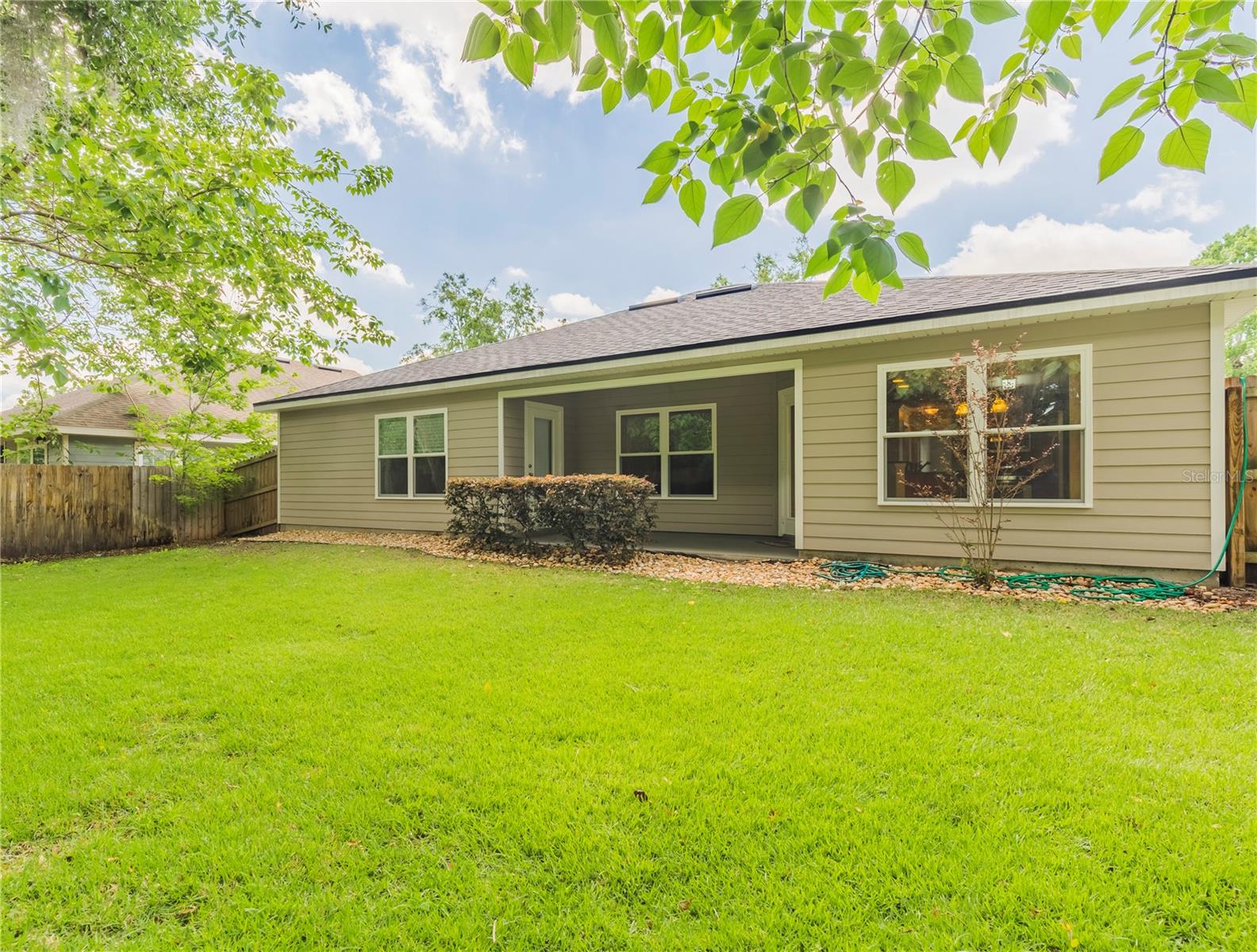 FOREST CREEK CLUSTER - Residential Lease