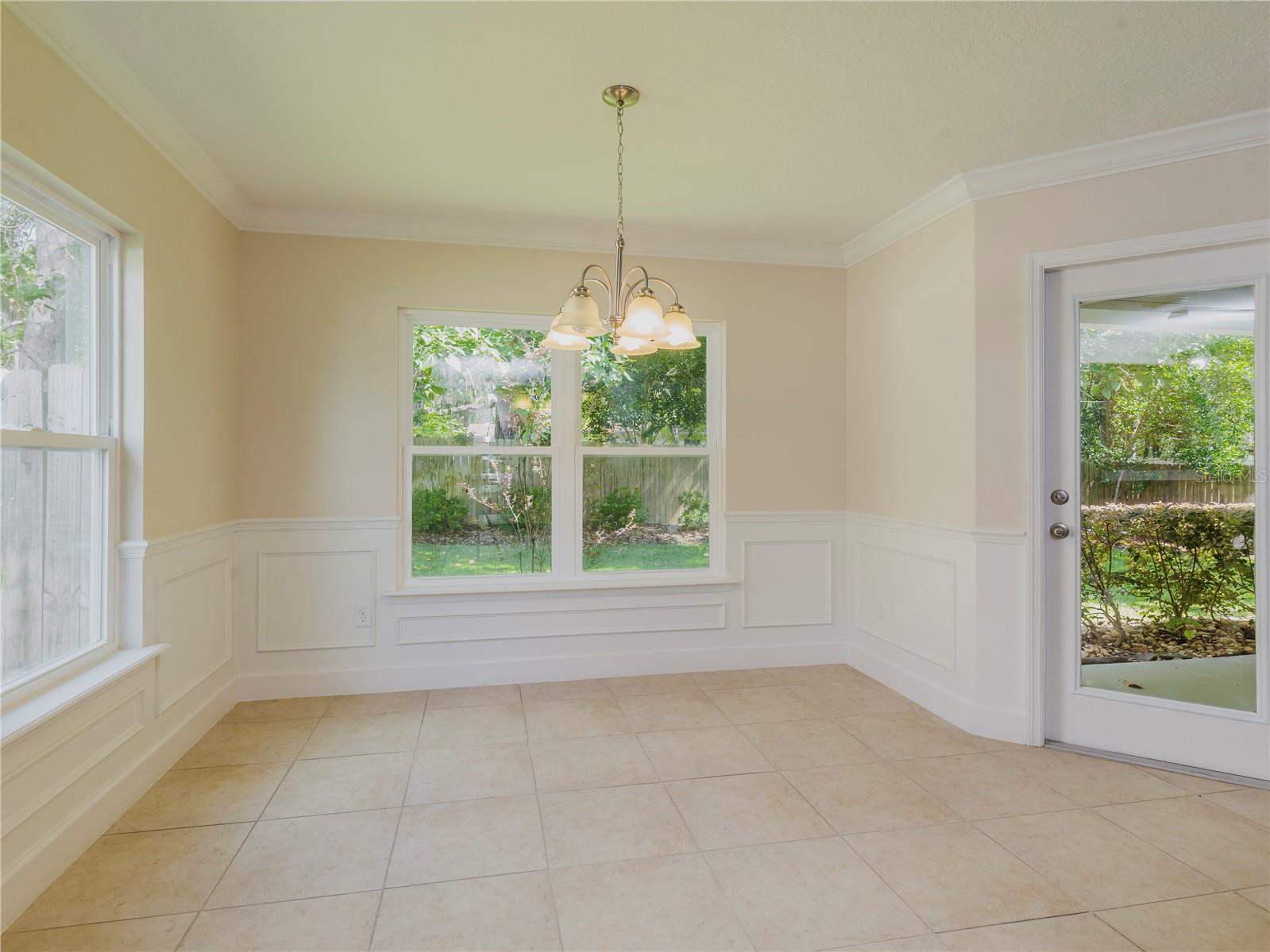 FOREST CREEK CLUSTER - Residential Lease