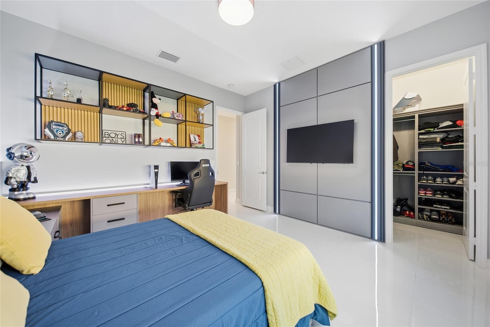 THE RIDGE AT WIREGRASS RANCH - Residential