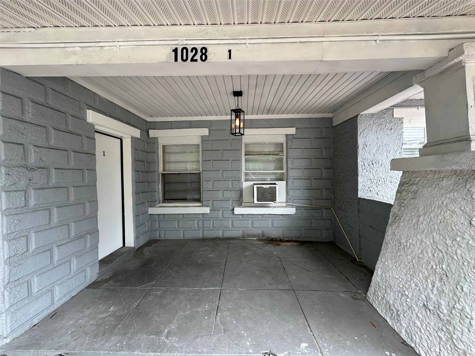 1028 E 17TH AVE