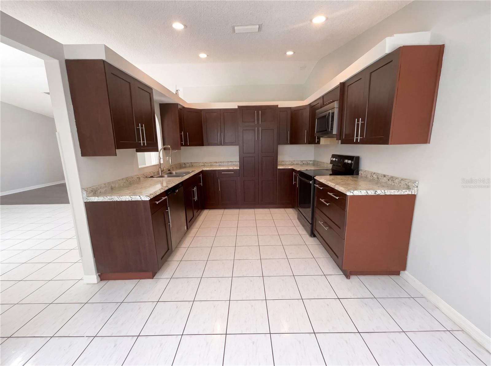 1750 EVERGREEN COURT
