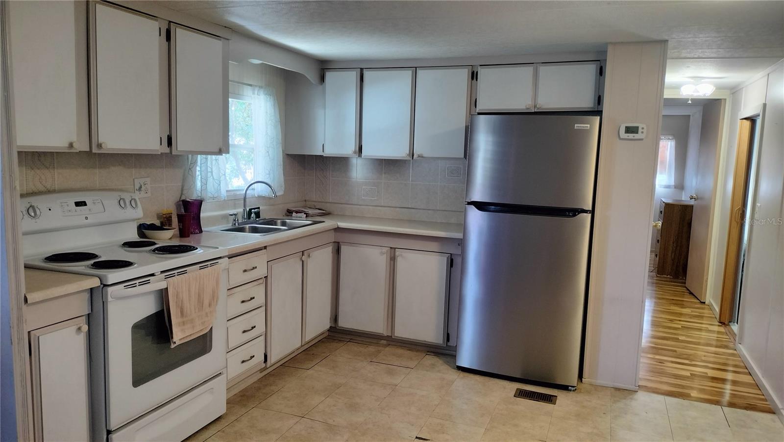 SLEEPY HOLLOW MOBILE ESTATES - Residential