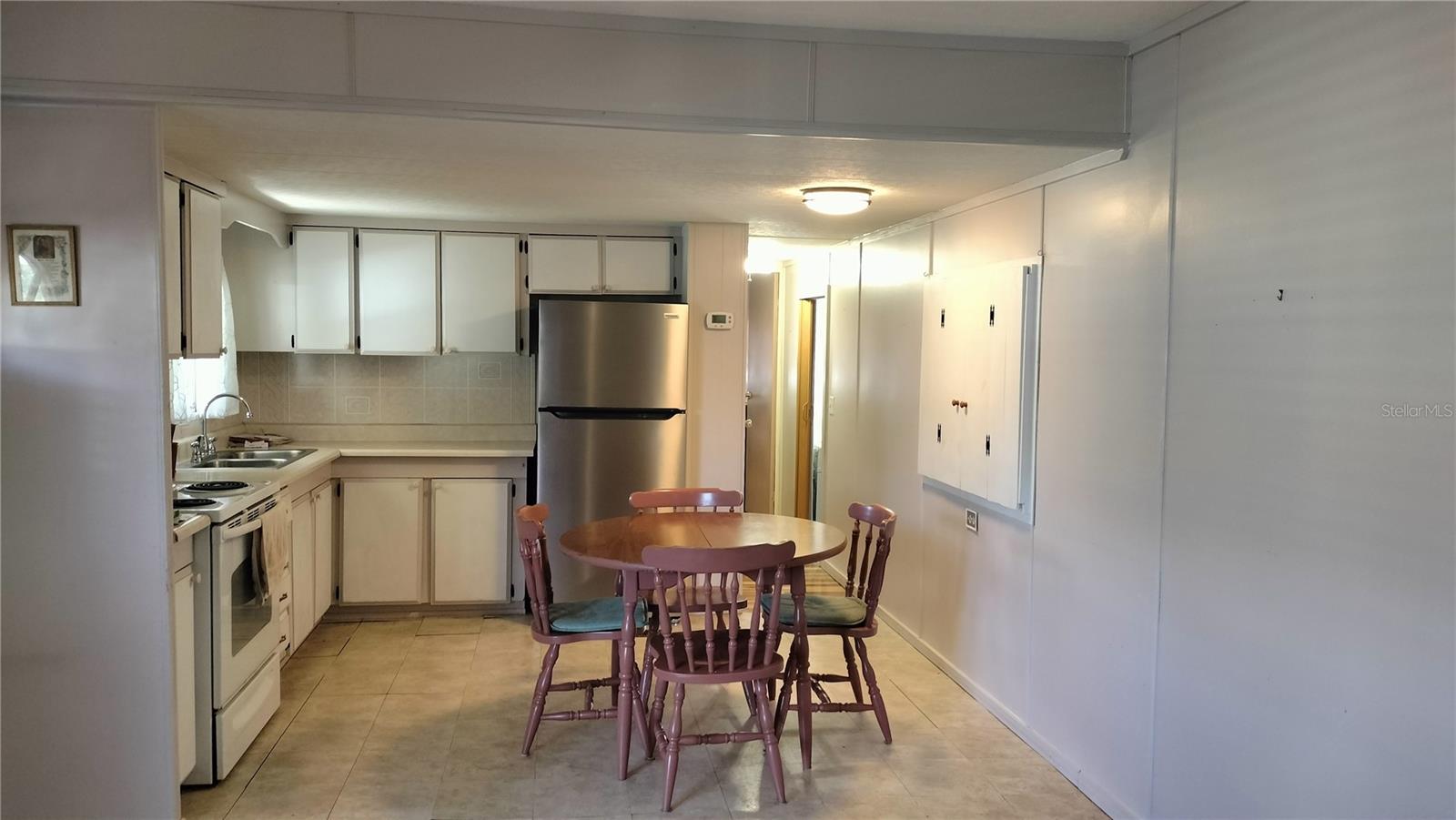 SLEEPY HOLLOW MOBILE ESTATES - Residential