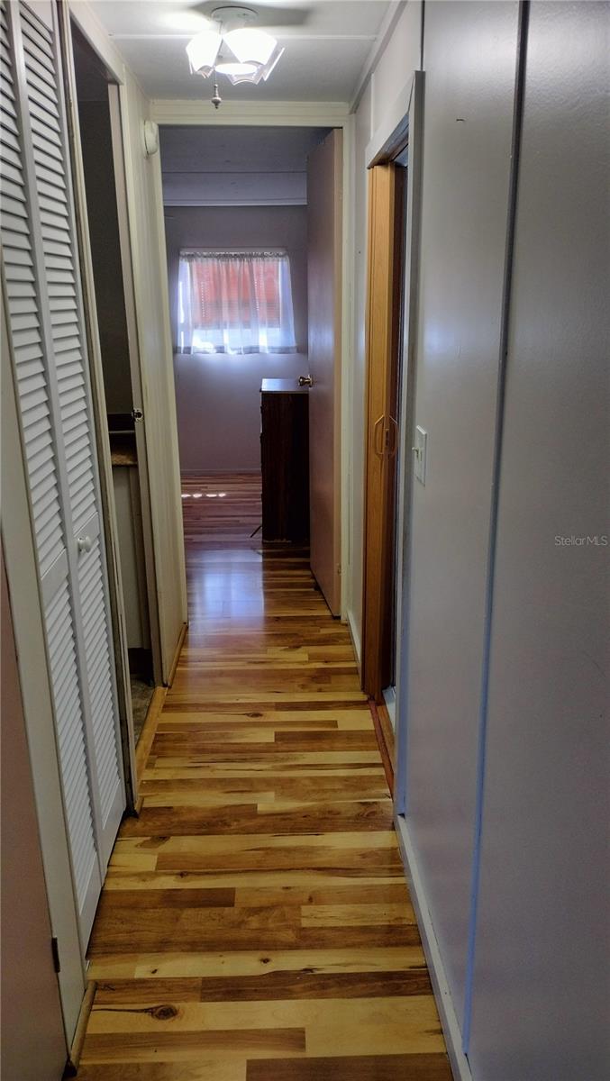 SLEEPY HOLLOW MOBILE ESTATES - Residential