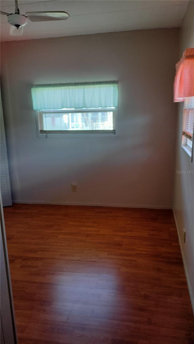 SLEEPY HOLLOW MOBILE ESTATES - Residential
