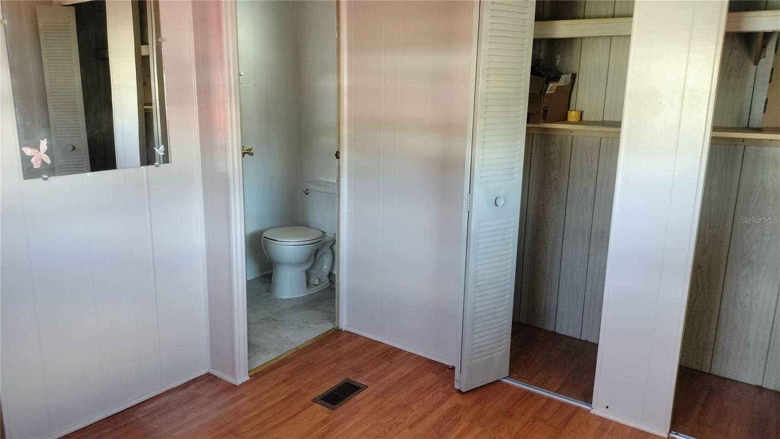 SLEEPY HOLLOW MOBILE ESTATES - Residential
