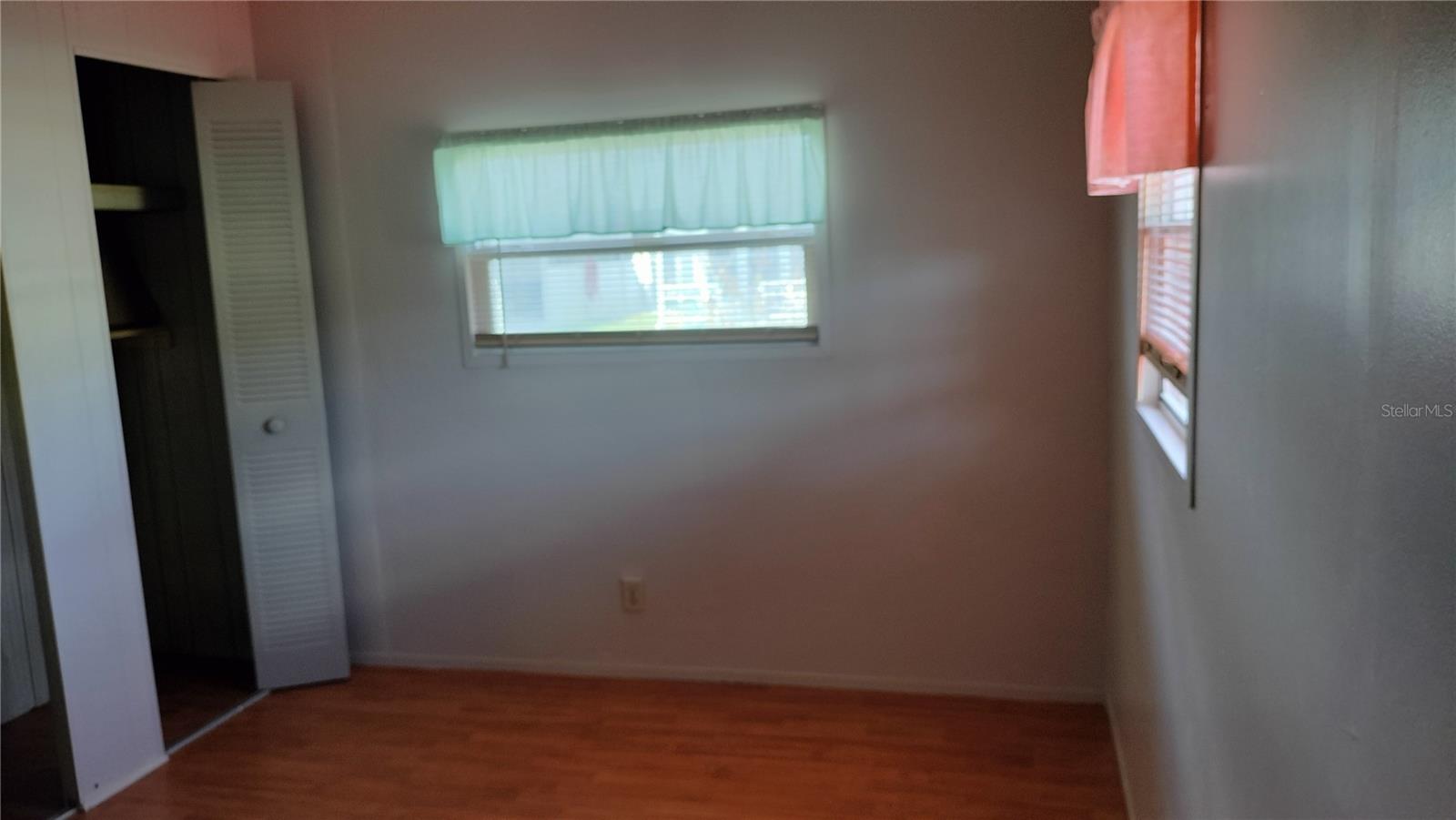 SLEEPY HOLLOW MOBILE ESTATES - Residential