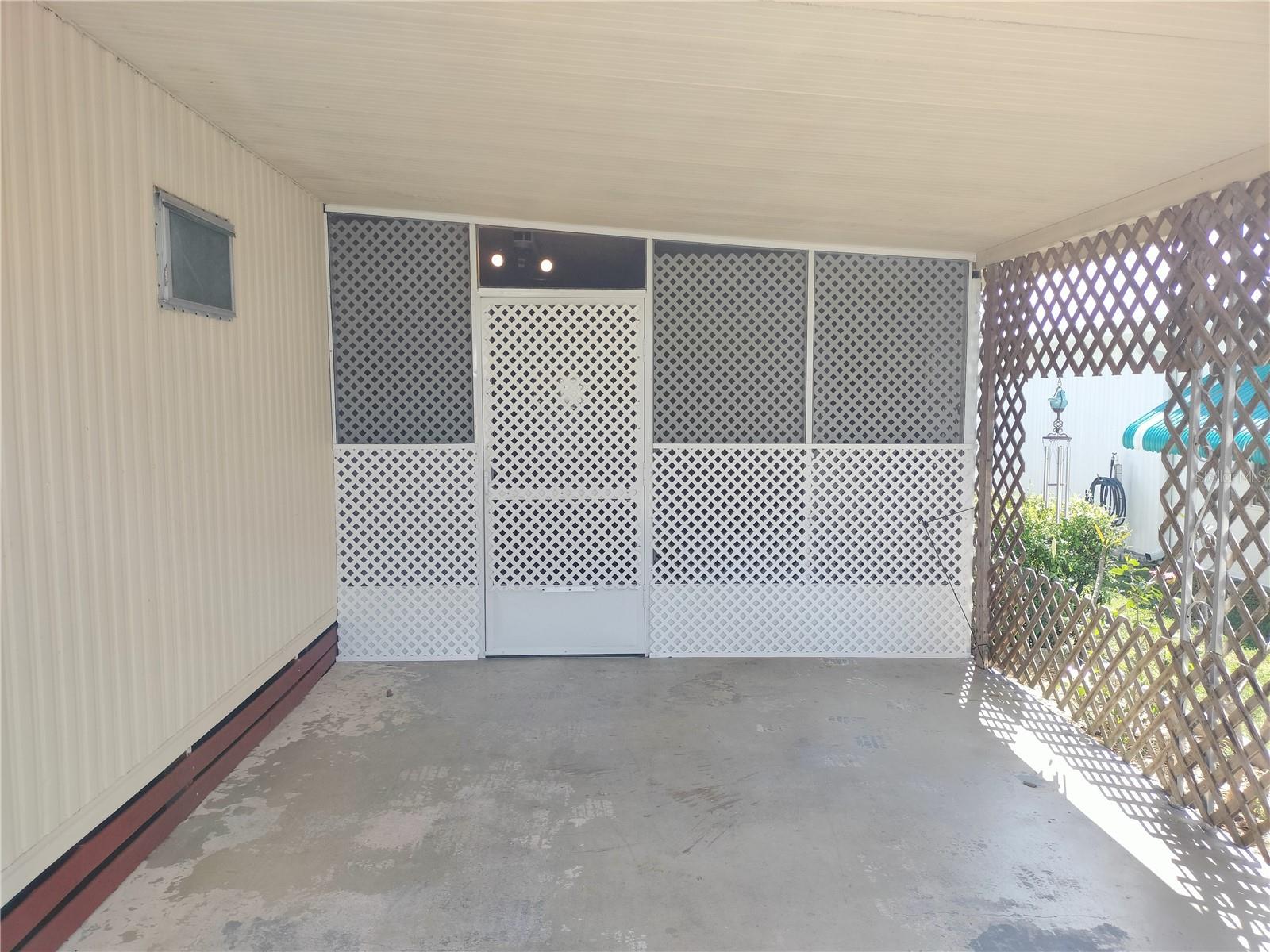SLEEPY HOLLOW MOBILE ESTATES - Residential