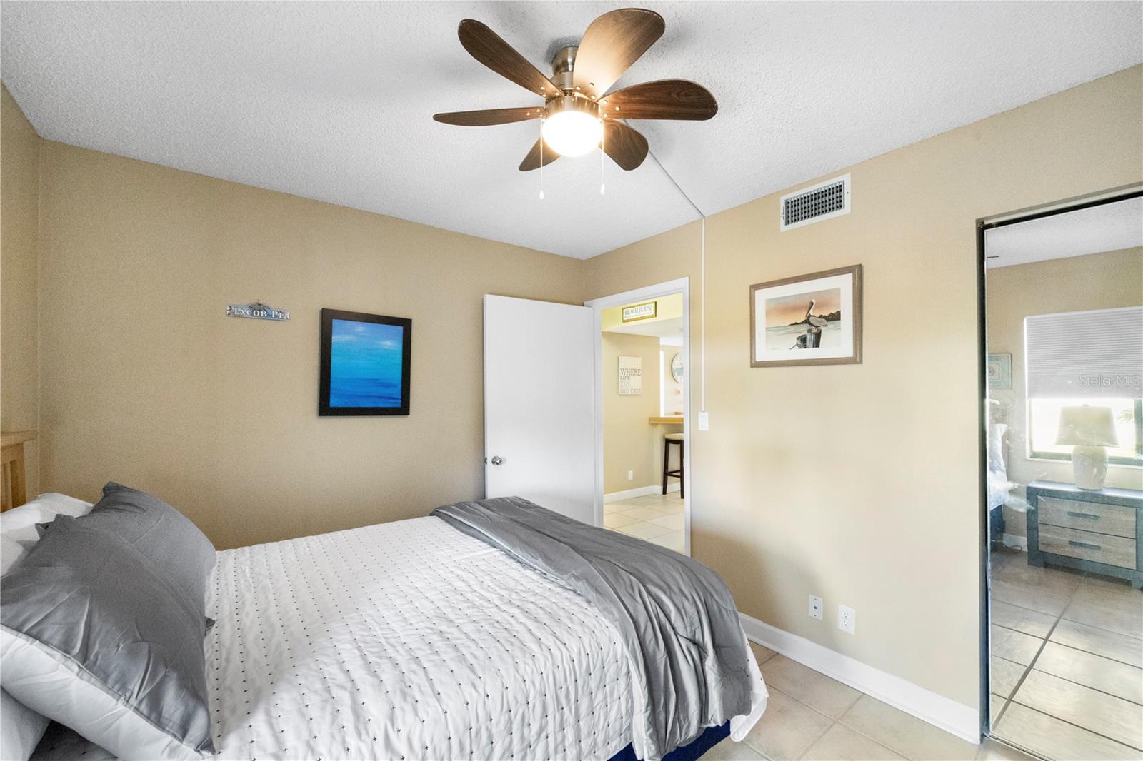 WANDER RESIDENCES OF TIERRA VERDE - Residential Lease