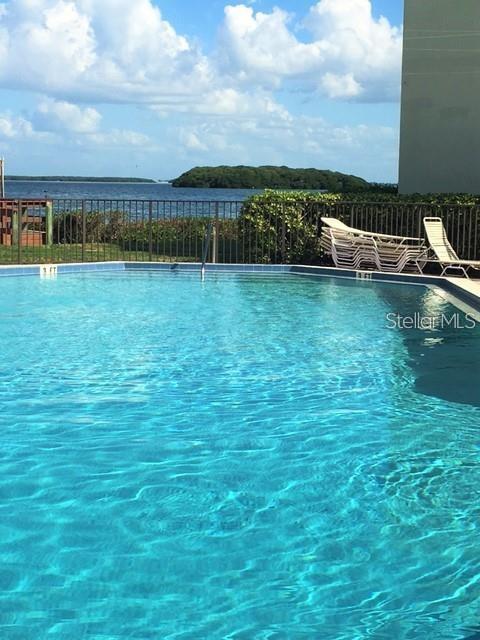 WANDER RESIDENCES OF TIERRA VERDE - Residential Lease