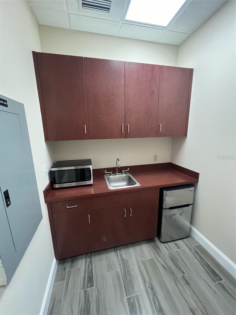 UNIVERSAL CENTER CONDO - Commercial Lease