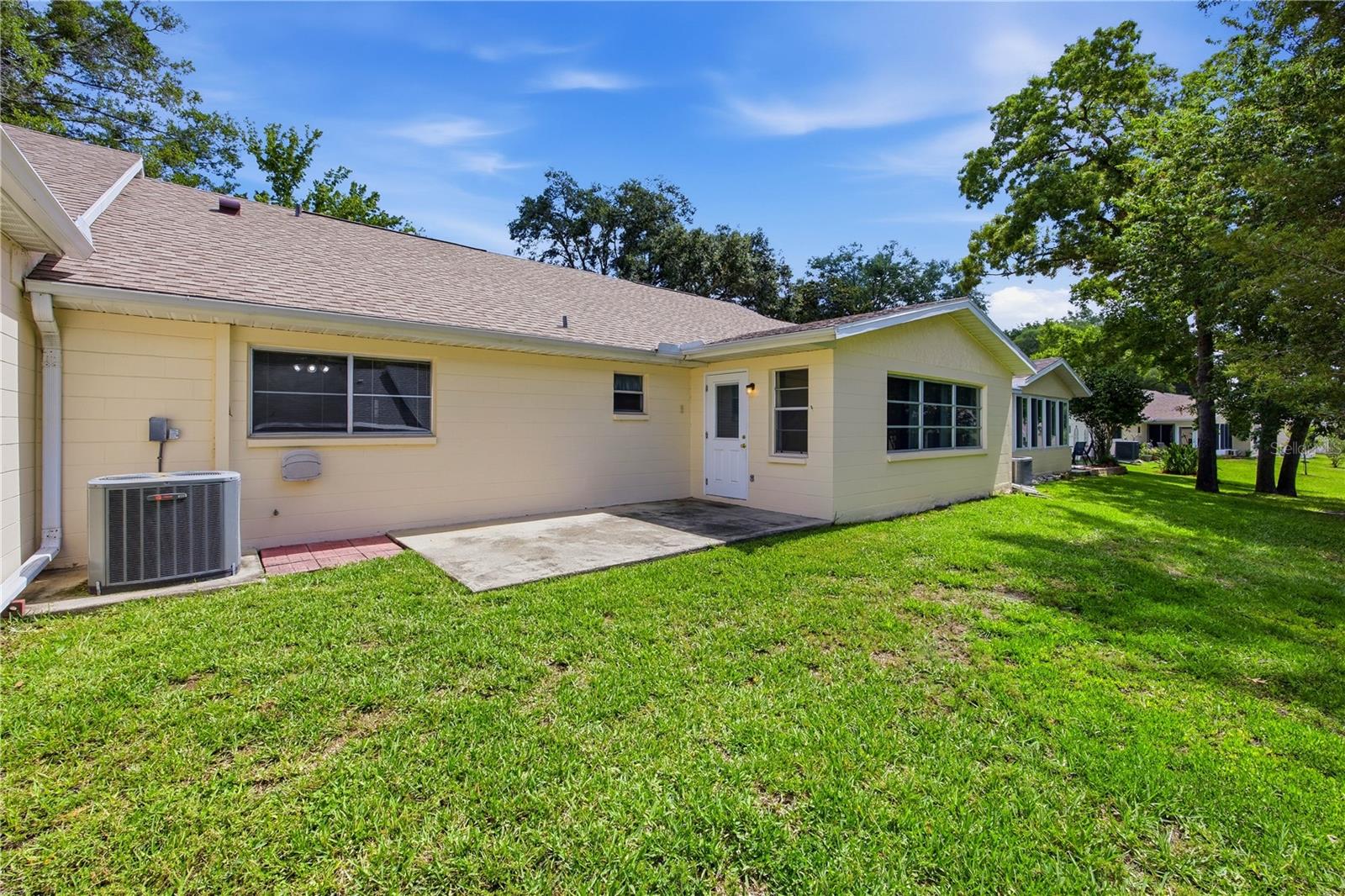 CIRCLE SQUARE WOODS - Residential