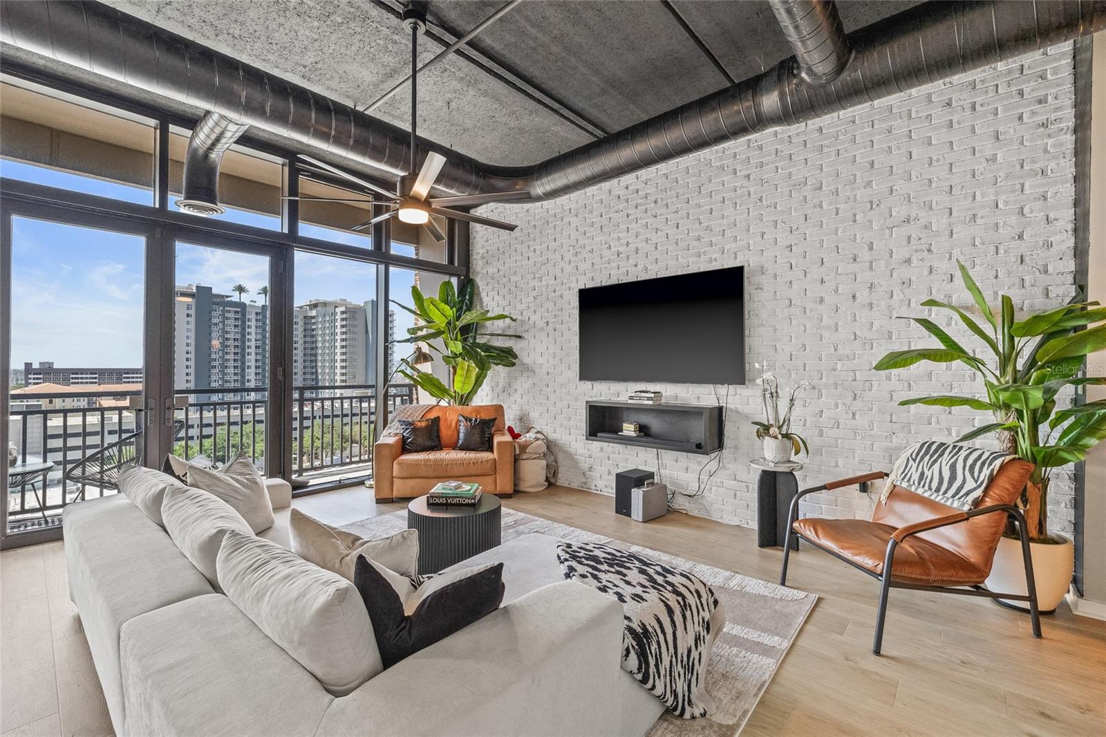 MC NULTY LOFTS CONDO - Residential