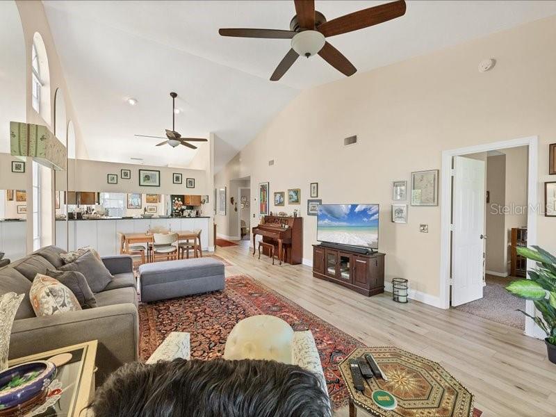 CLUB VILLAS AT PALM AIRE PH VI - Residential