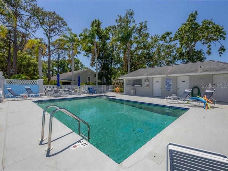 CLUB VILLAS AT PALM AIRE PH VI - Residential