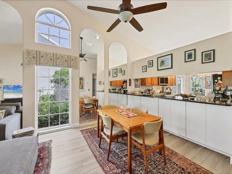 CLUB VILLAS AT PALM AIRE PH VI - Residential