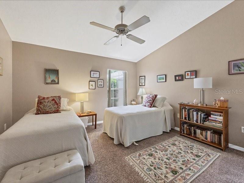 CLUB VILLAS AT PALM AIRE PH VI - Residential