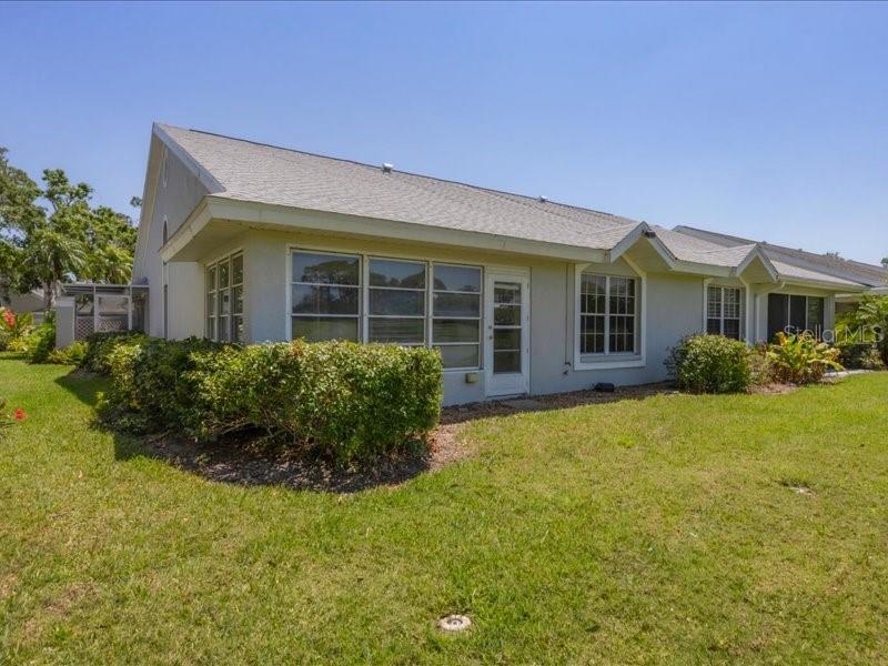 CLUB VILLAS AT PALM AIRE PH VI - Residential