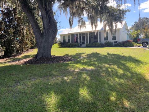 Photo of 12103 Grand Oak Ln, Oxford, FL 34484 (MLS # G5104191)