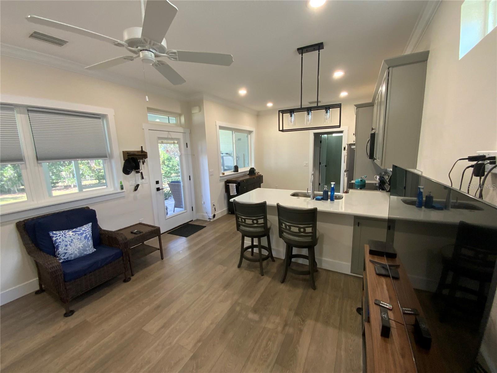 LAKESHORE - Residential