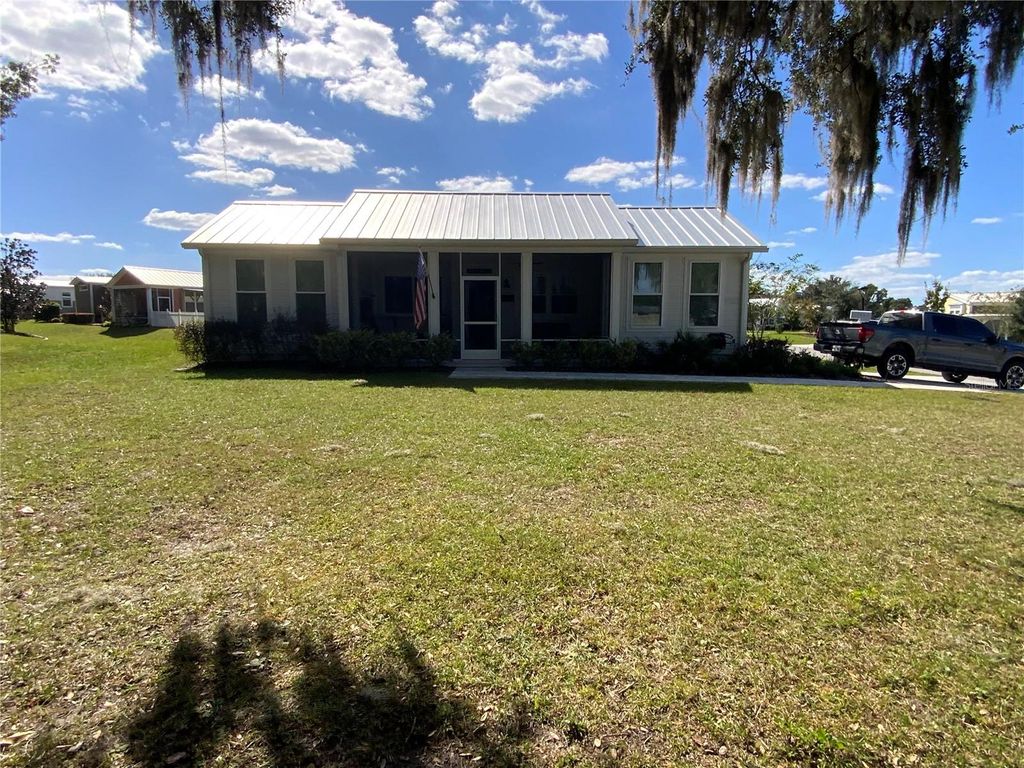Photo of 12103 Grand Oak Ln, Oxford, FL 34484 (MLS # G5104191)