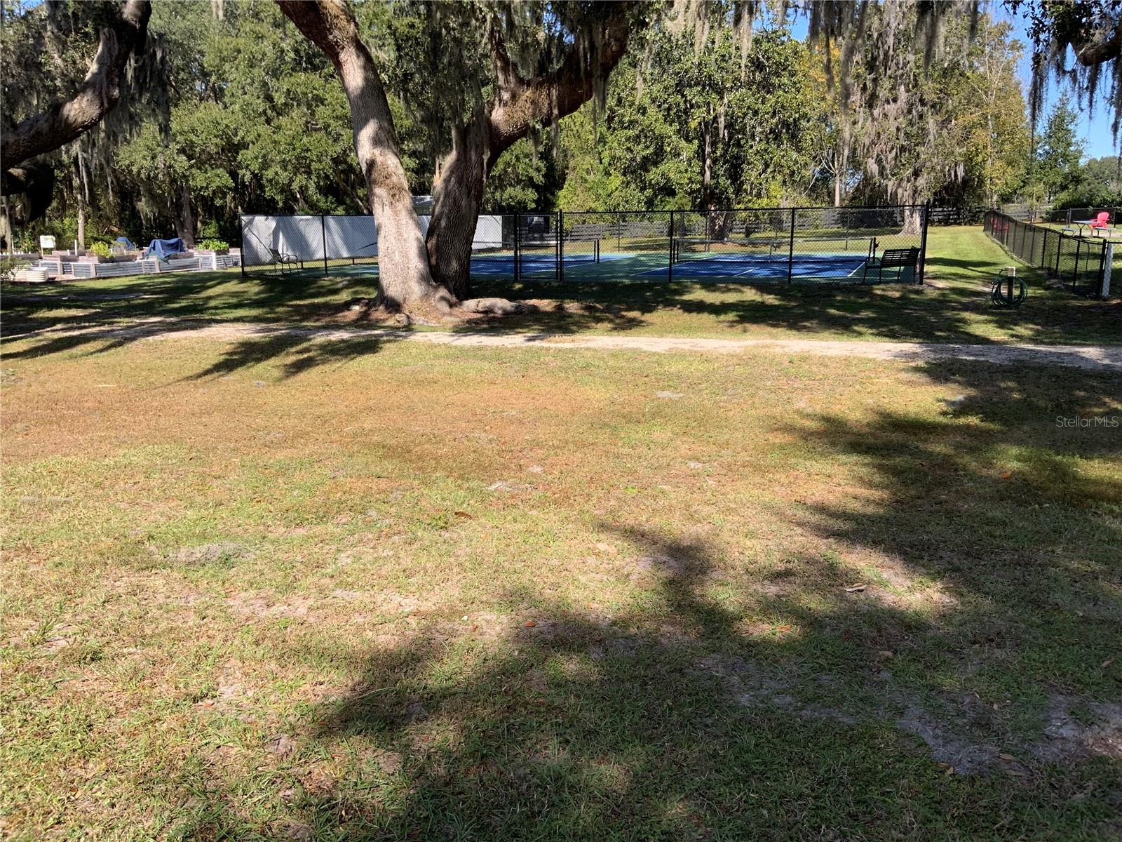 LAKESHORE - Residential