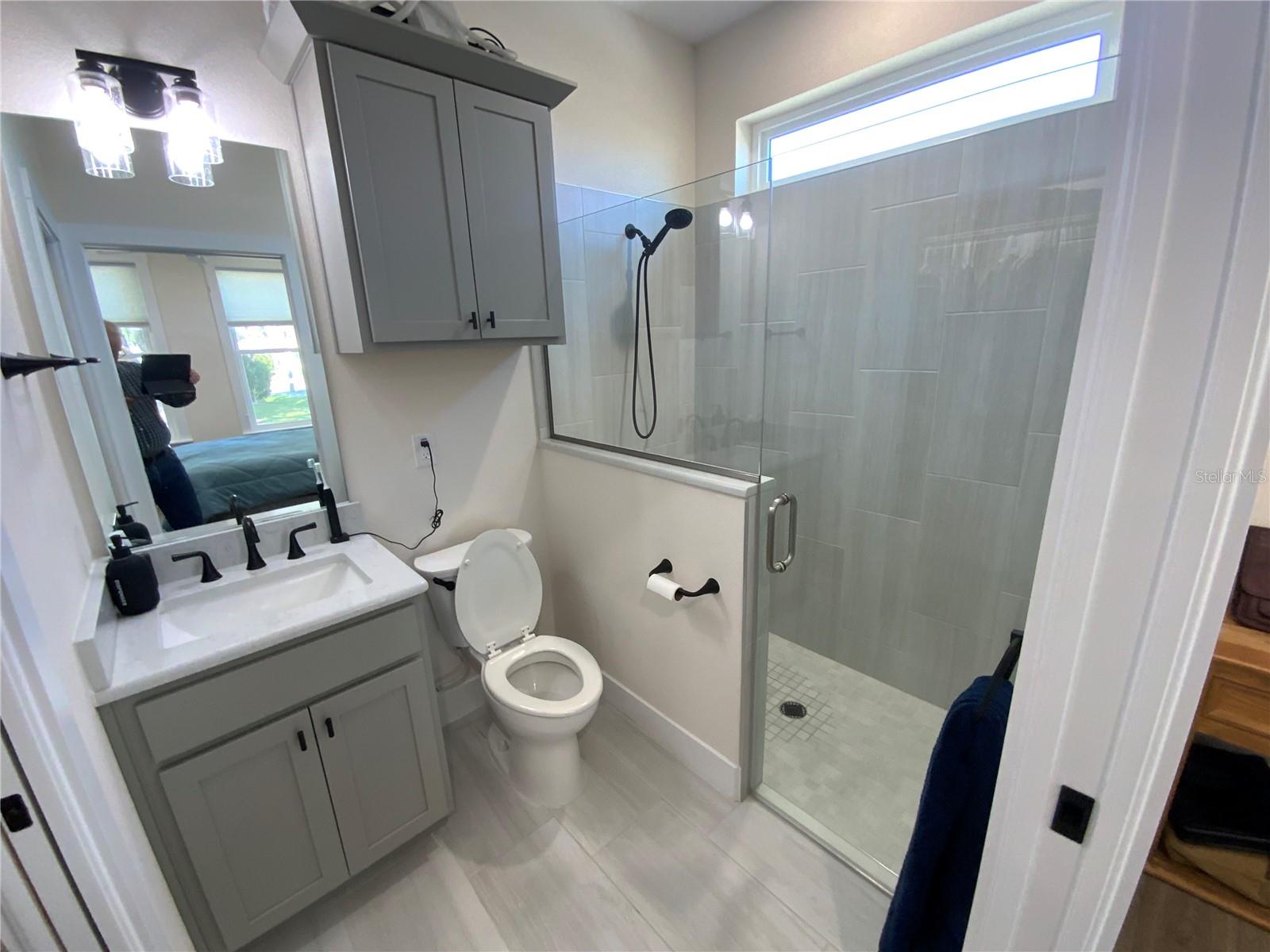 LAKESHORE - Residential