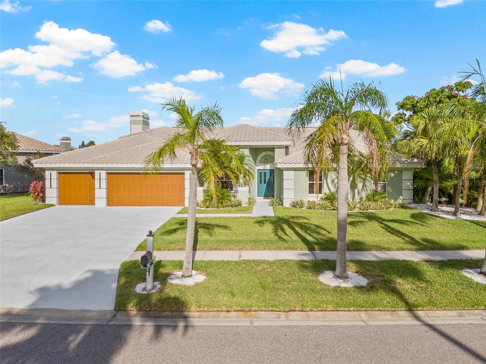 5002 E LONGBOAT BOULEVARD