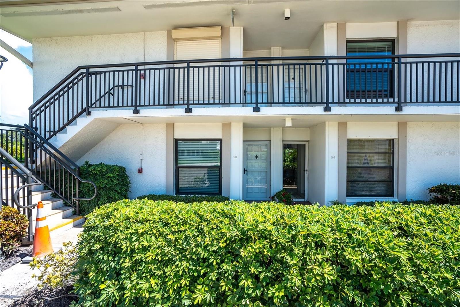 6210 SUN BOULEVARD 101