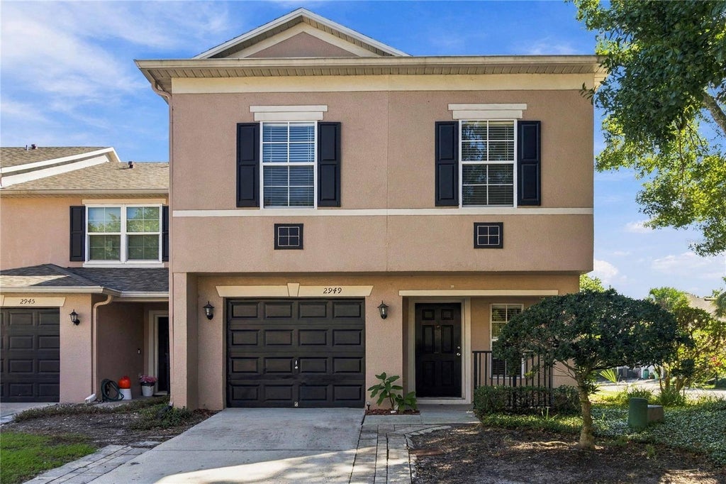 Photo of 2949 Ashford Park Place, Oviedo, FL 32765 (MLS # O6452461)
