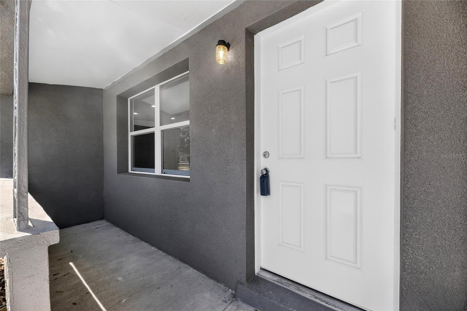 3722 E IDLEWILD AVENUE