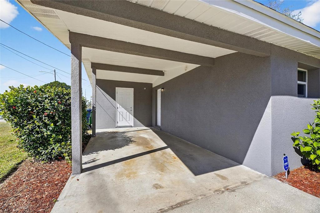 Photo of 3722 E Idlewild Avenue, Tampa, FL 33610 (MLS # TB8469560)