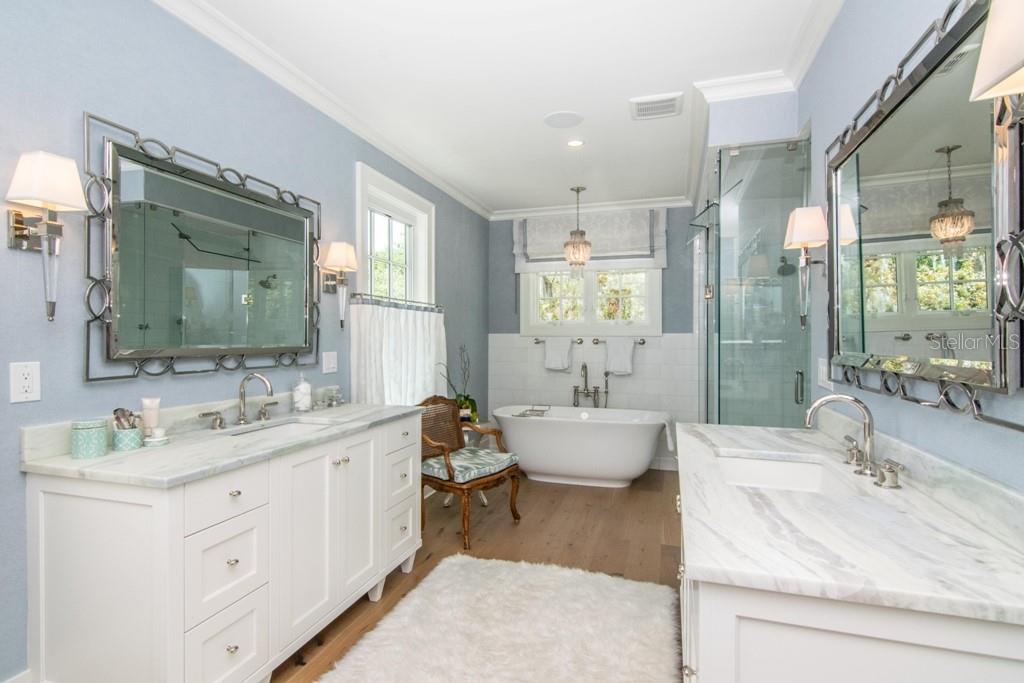 HYDE PARK WEST - Residential