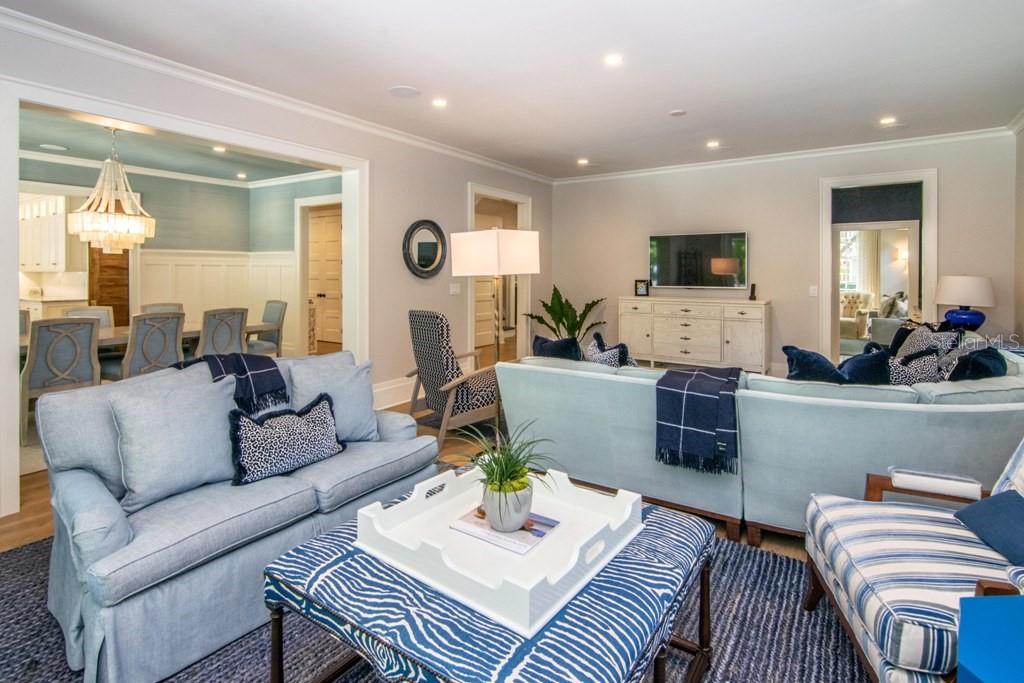 HYDE PARK WEST - Residential