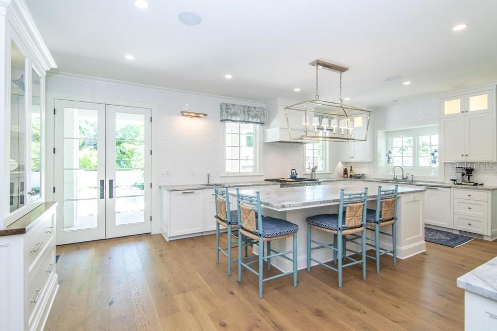 HYDE PARK WEST - Residential