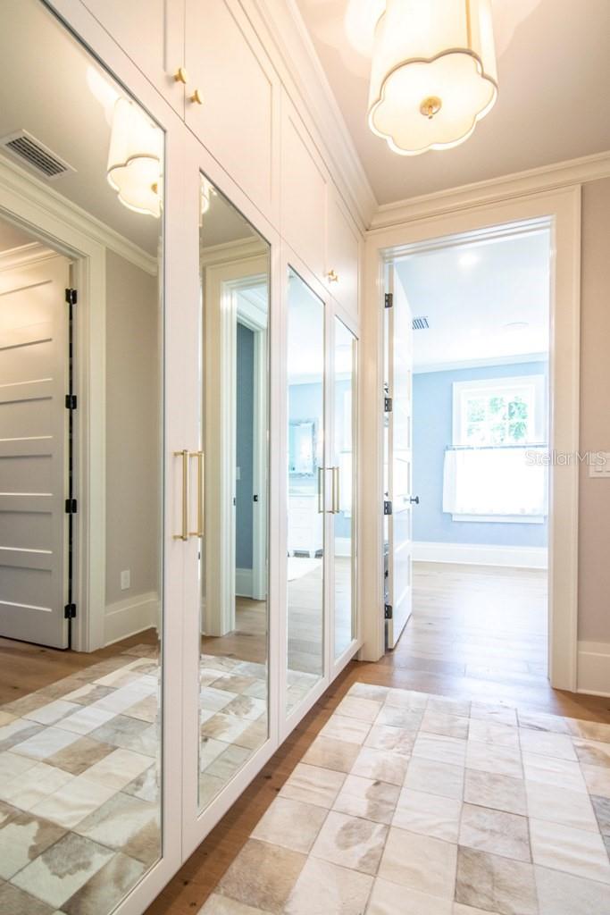 HYDE PARK WEST - Residential