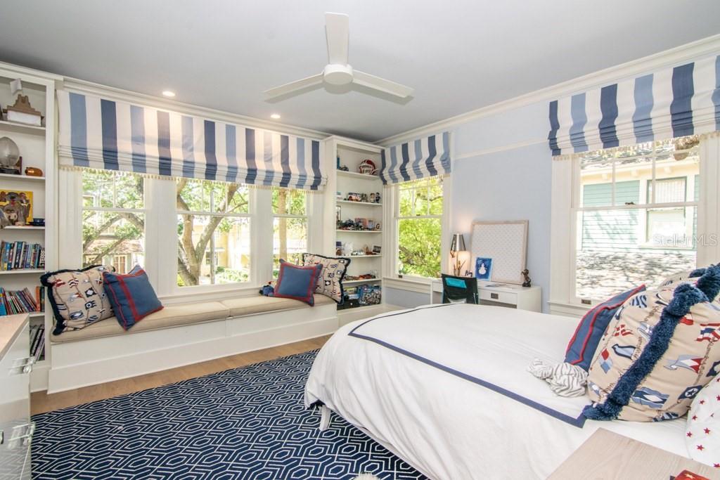 HYDE PARK WEST - Residential