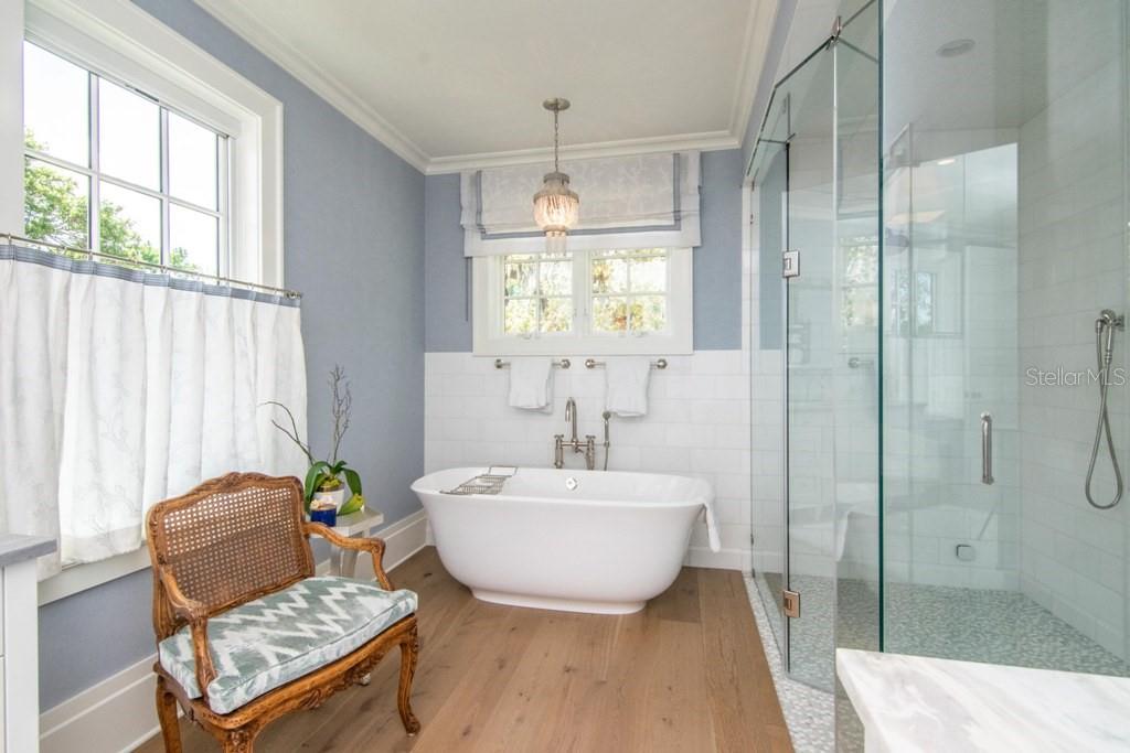 HYDE PARK WEST - Residential