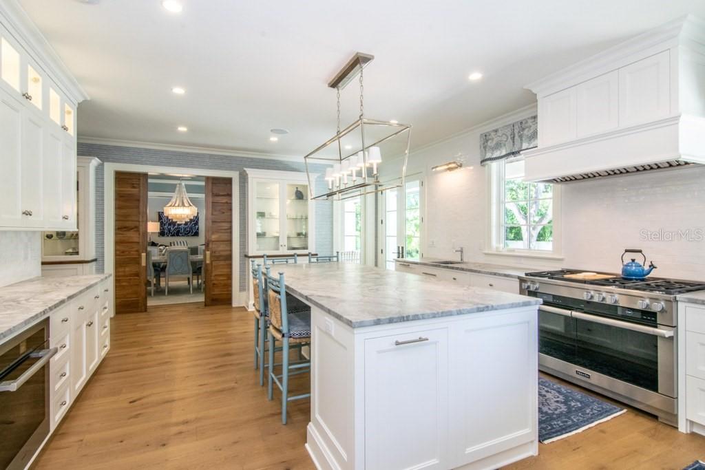 HYDE PARK WEST - Residential